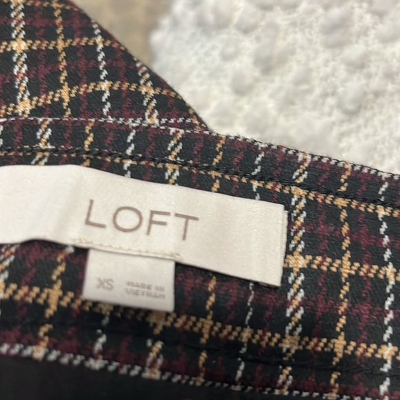 Loft mini skirt, XS, loft mini skirt, preloved gently used, plaid - Picture 3 of 4